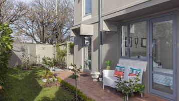 Apartment, 1 Bedroom | Terrace/patio