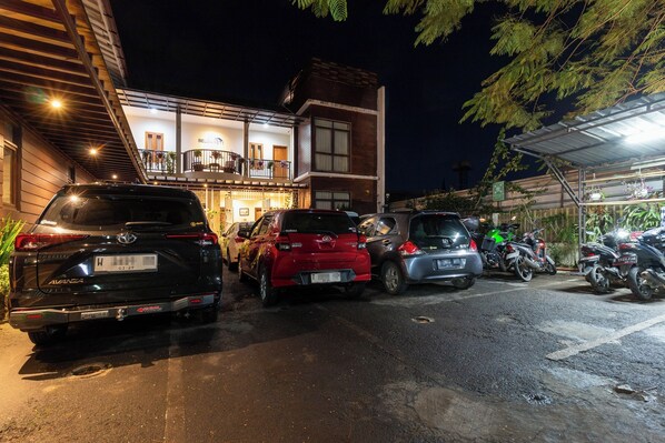 Parken ohne Service (kostenlos)