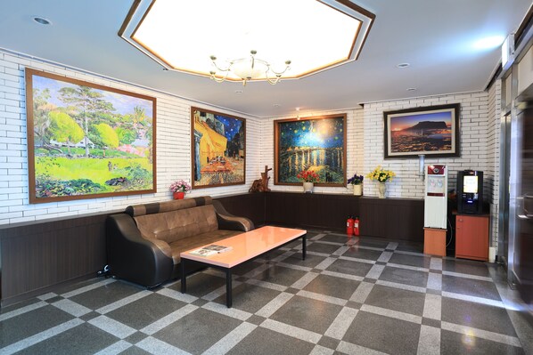 Lobby - Twins Hotel (Jeju City)