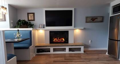 Luxury 2 bedroom apartment w/ free parking