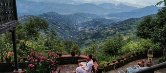 Everest View Manla Resort