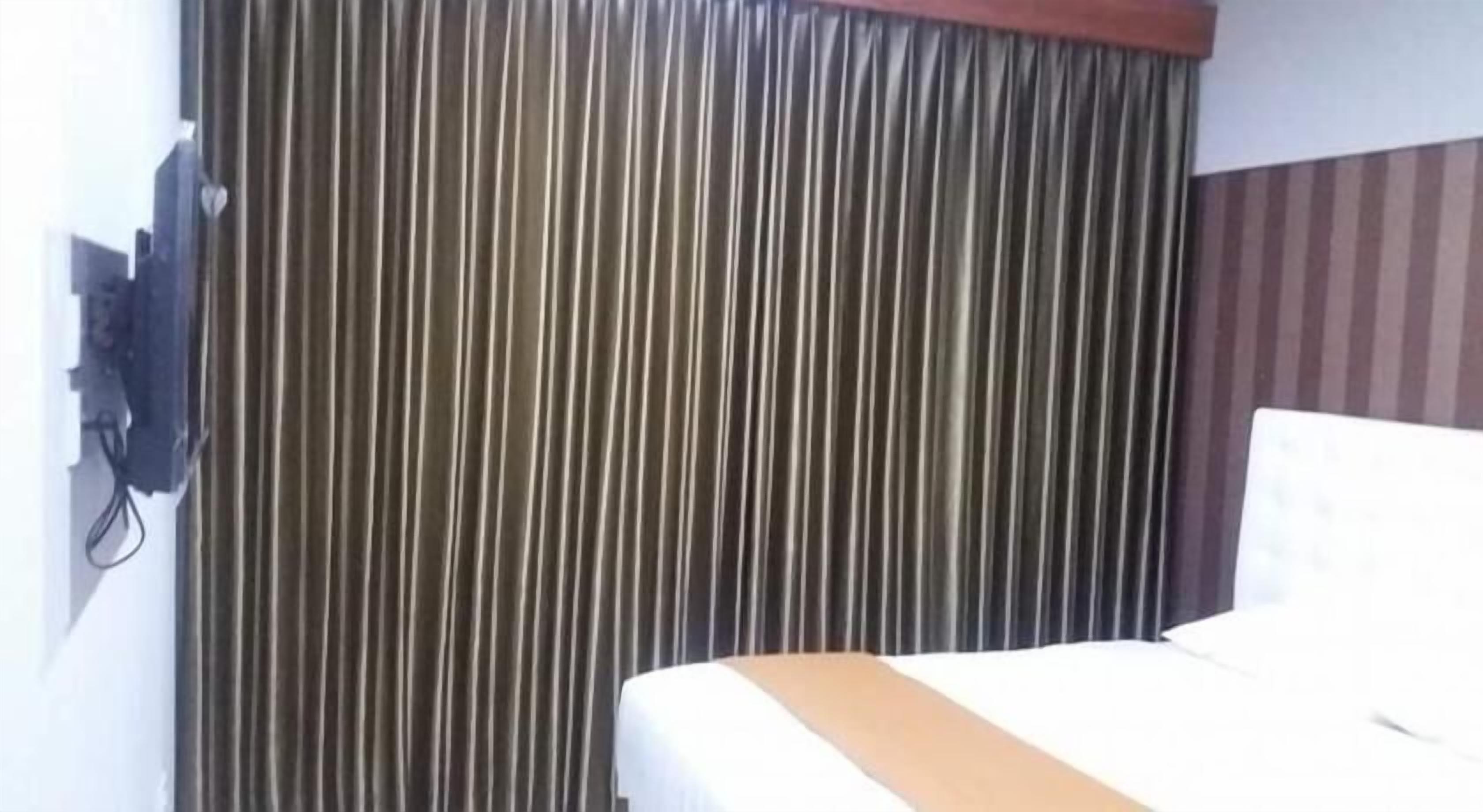 Bureau, chambres insonorisées, Wi-Fi gratuit, draps fournis