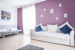 Fernseher, Tischfußball