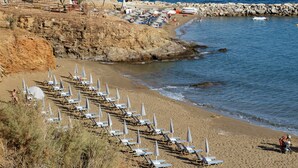 Beach nearby, sun loungers, beach umbrellas, beach towels - Elisa Villa (Mylopotamos)