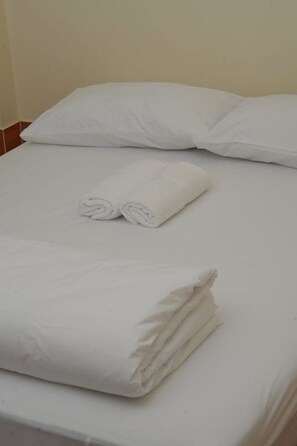 Standard Double Room with Air-con and Shared Bathroom