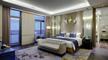 In-room safe, desk, blackout drapes, soundproofing