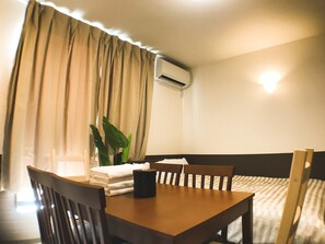 บ้านพัก (2nd Floor) | ห้องเก็บเสียง, Wi-Fi ฟรี