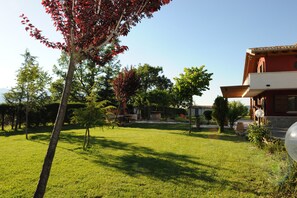 Exterior detail - Country House Il Papavero (Bagnoli Irpino)