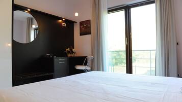 In-room safe, desk, free WiFi, bed sheets