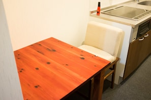 Standard Apartment, 1 Double Bed, Non Smoking | In-room dining