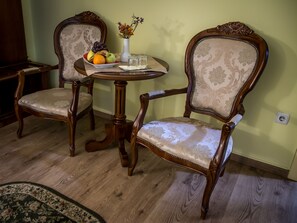 Living area - Hotel Astoria (Satu Mare)