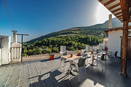 Terrace/patio. Hotel La Fragua I