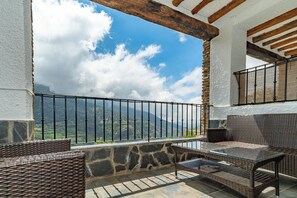 Twin Room, Mountain View | View from room - Hotel La Fragua II (Trevelez)
