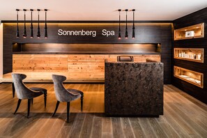 Ruang perawatan pasangan, sauna, hot tub, ruang uap, dan perawatan tubuh
