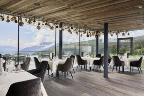 Restaurant - SONNENBERG | Panorama Dolomites Wellbeing (Rio di Pusteria)