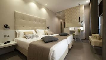 Superior Double or Twin Room, Terrace | In-room safe, desk, iron/ironing board, free WiFi