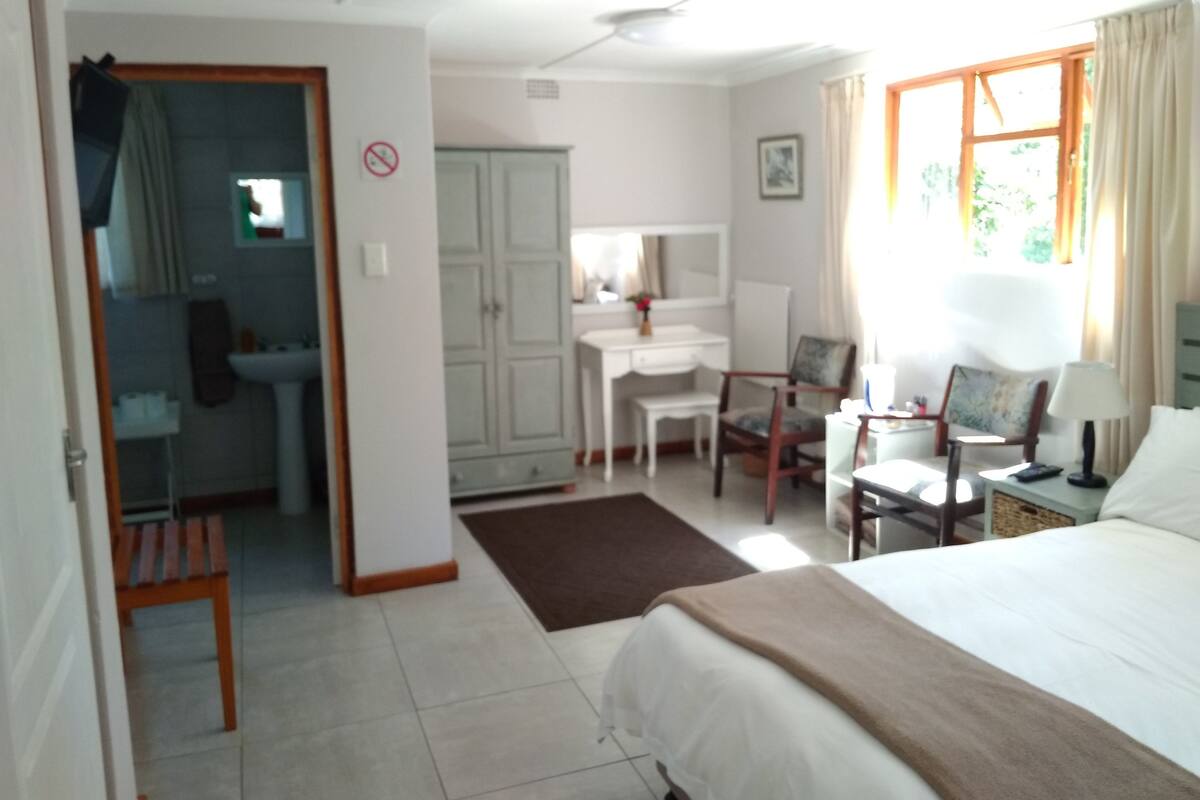 Sistema de insonorización, wifi gratis y ropa de cama 