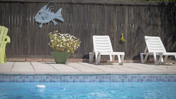 Outdoor pool, sun loungers