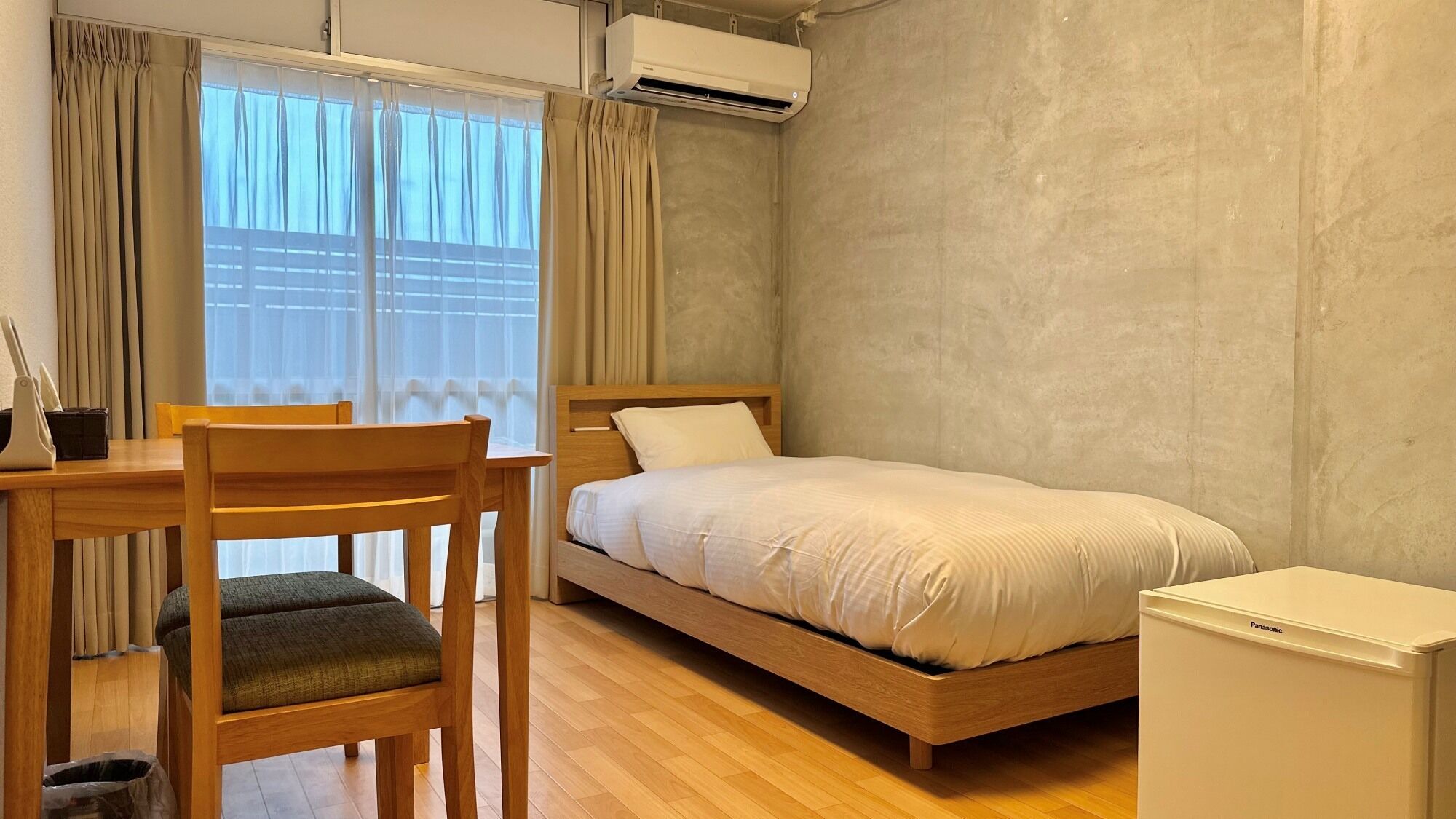 Wi-Fi de cortesia, roupa de cama