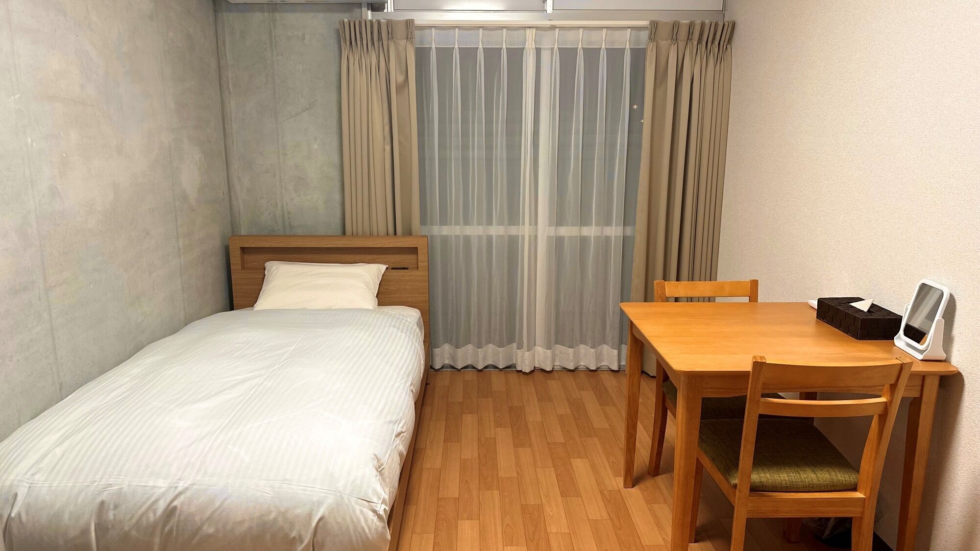 Wi-Fi de cortesia, roupa de cama