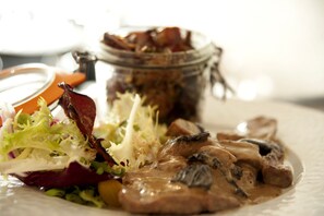 Food and drink - Hotel des voyageurs (Vandieres)