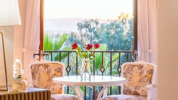 Superior Double Room (Deluxe) | 1 bedroom, minibar, in-room safe, desk