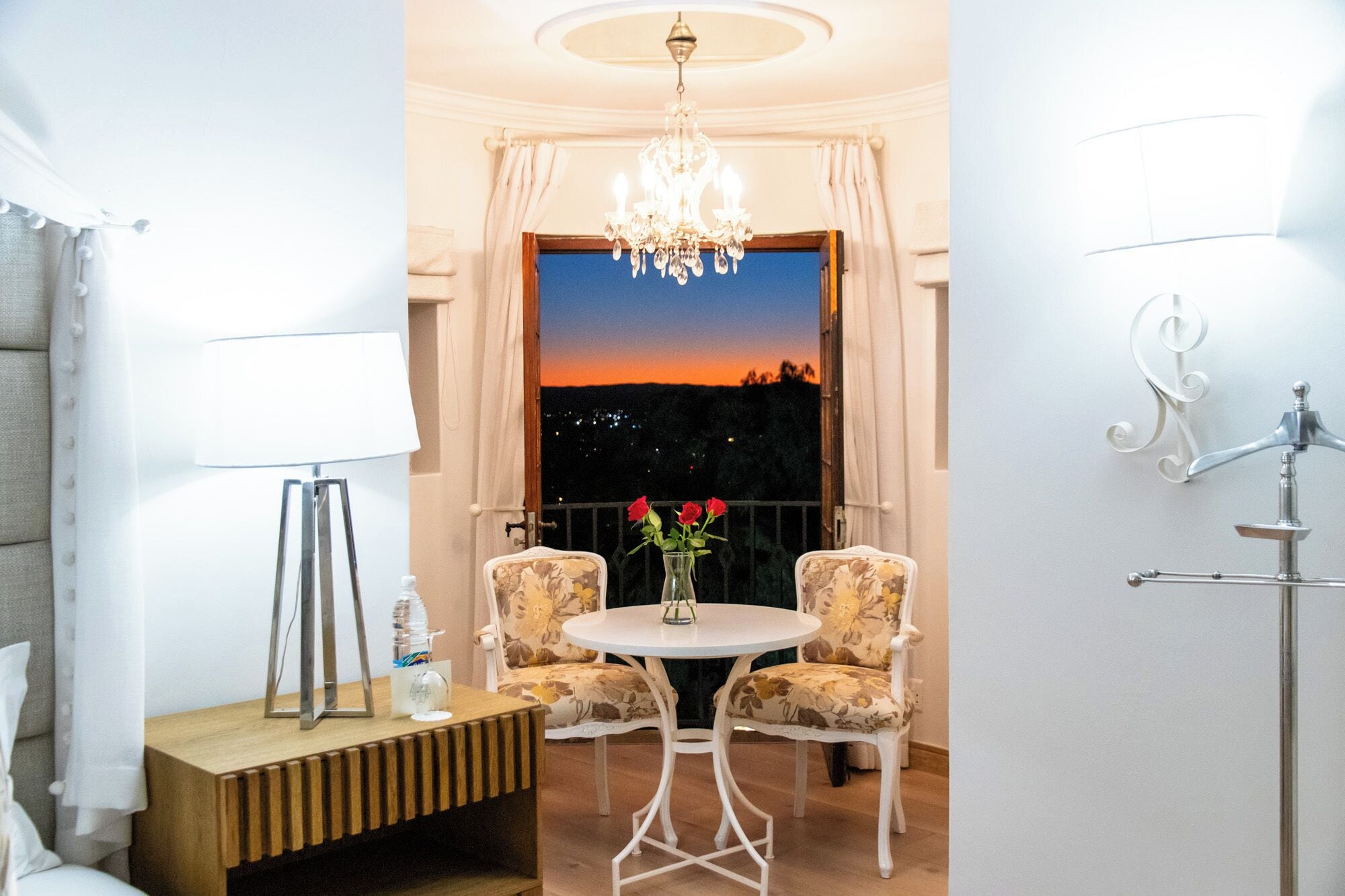 superior double room (deluxe) | minibar, in-room safe, desk, travel cot