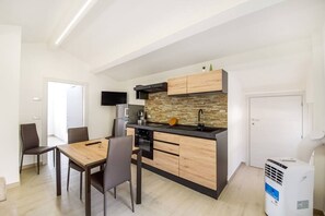 Fridge, oven, stovetop, espresso maker - Saecula Natural Village Experience (Force)