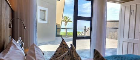 Twin Room (Partial Sea Facing)