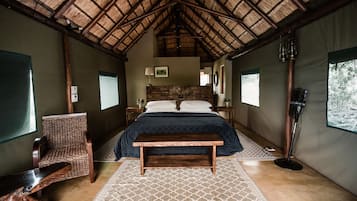 Premium bedding, in-room safe, soundproofing, bed sheets