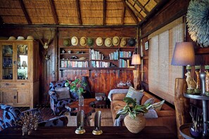 Living area - Parsons Hilltop Safari Camp (Hoedspruit)