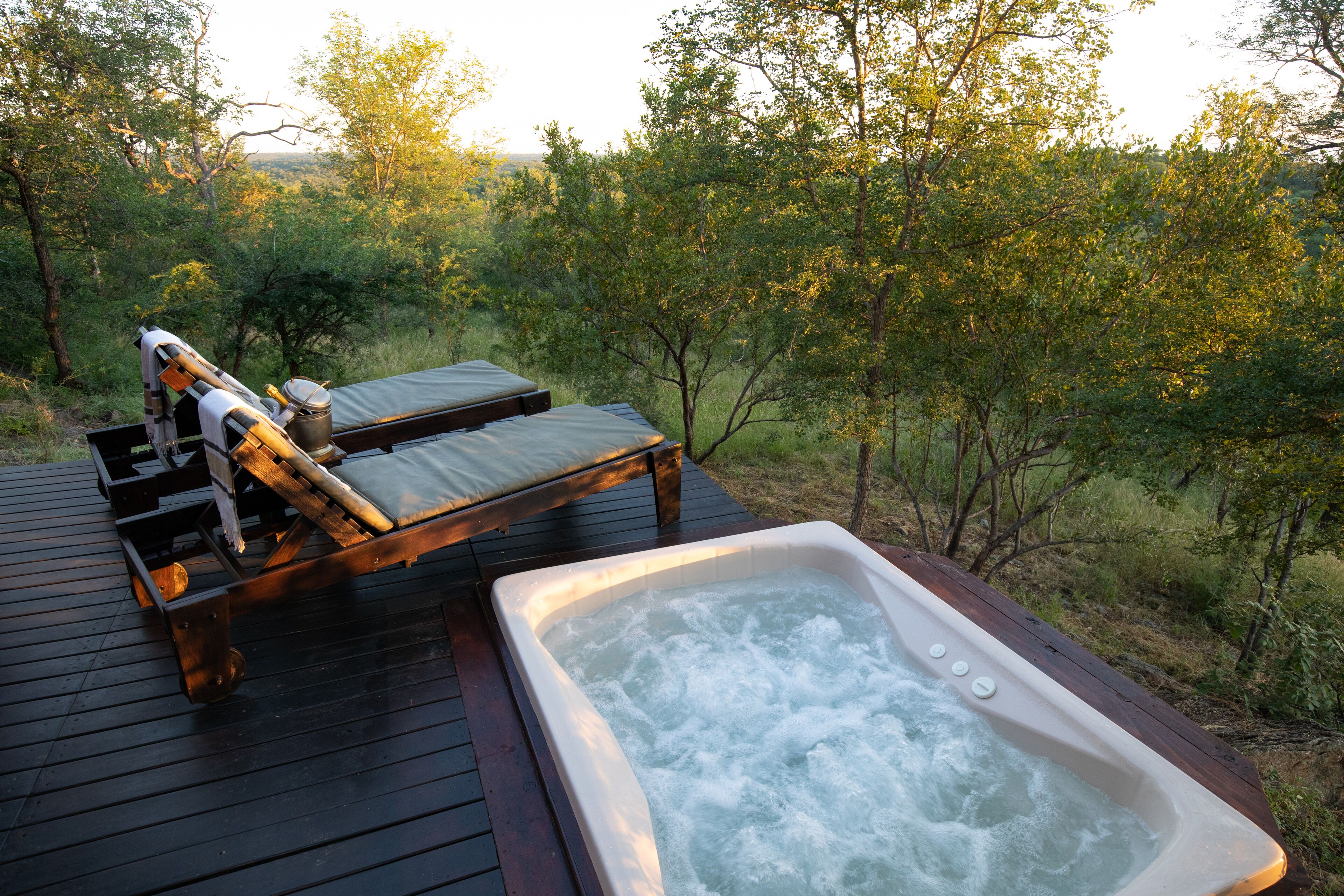 Couples treatment room(s), body treatments, aromatherapy