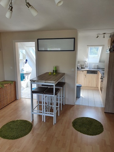 Private Unterkunft in einer 2 Zi.Dachgeschoßwohnung.Für 2 max. 3 Pers.