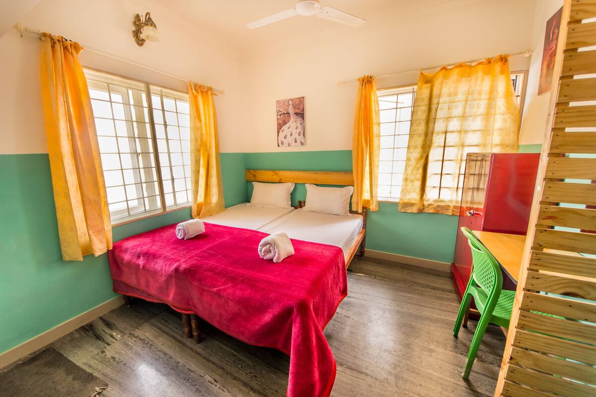In-room safe, desk, soundproofing, free WiFi