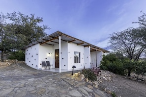 Terrace/patio - Trans Kalahari Inn (Windhoek)