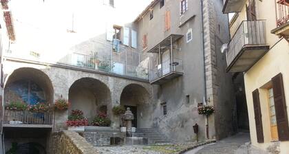 eden roc apartment with private parking