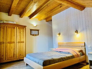 2 camere, ferro/asse da stiro, culla da viaggio, Wi-Fi gratuito