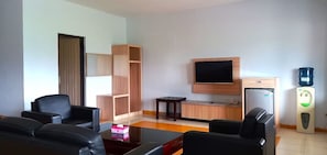 Suite | Living area