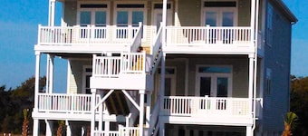 GREAT OCEAN VIEWS -- 5 Bedroom, 5.5 Bath, 2 Living Rooms