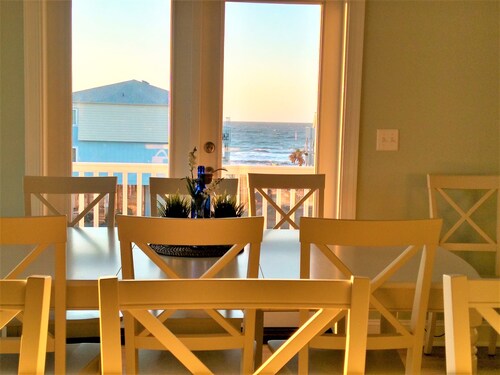 GREAT OCEAN VIEWS -- 5 Bedroom, 5.5 Bath, 2 Living Rooms