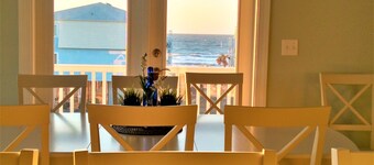 BYGGET I 2018 - STOR HAVSVISNINGER - 5 Soverom, 5. 5 bad, 2 stuer