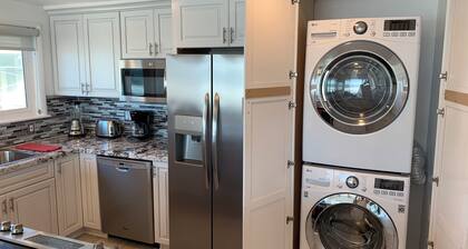 Right on the Famous Mission Beach Boardwalk - Best location in Mission Beach