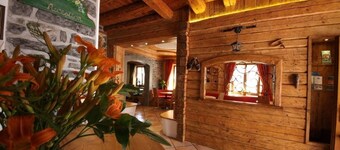 Albergo Centrale Forni