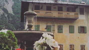 Phòng đôi hoặc 2 giường đơn, quang cảnh núi | Quang cảnh từ phòng