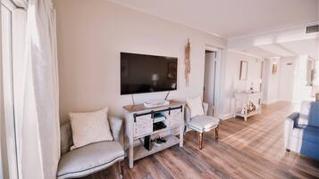 Smart TV, DVD player, books