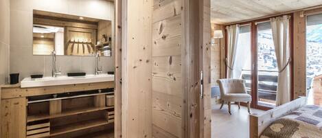 3 soverom, wi-fi (inkludert) og sengetøy