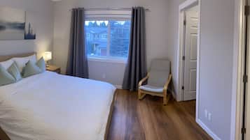 3 bedrooms, iron/ironing board, free WiFi, bed sheets