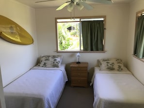 2 bedrooms, iron/ironing board, free WiFi, bed sheets