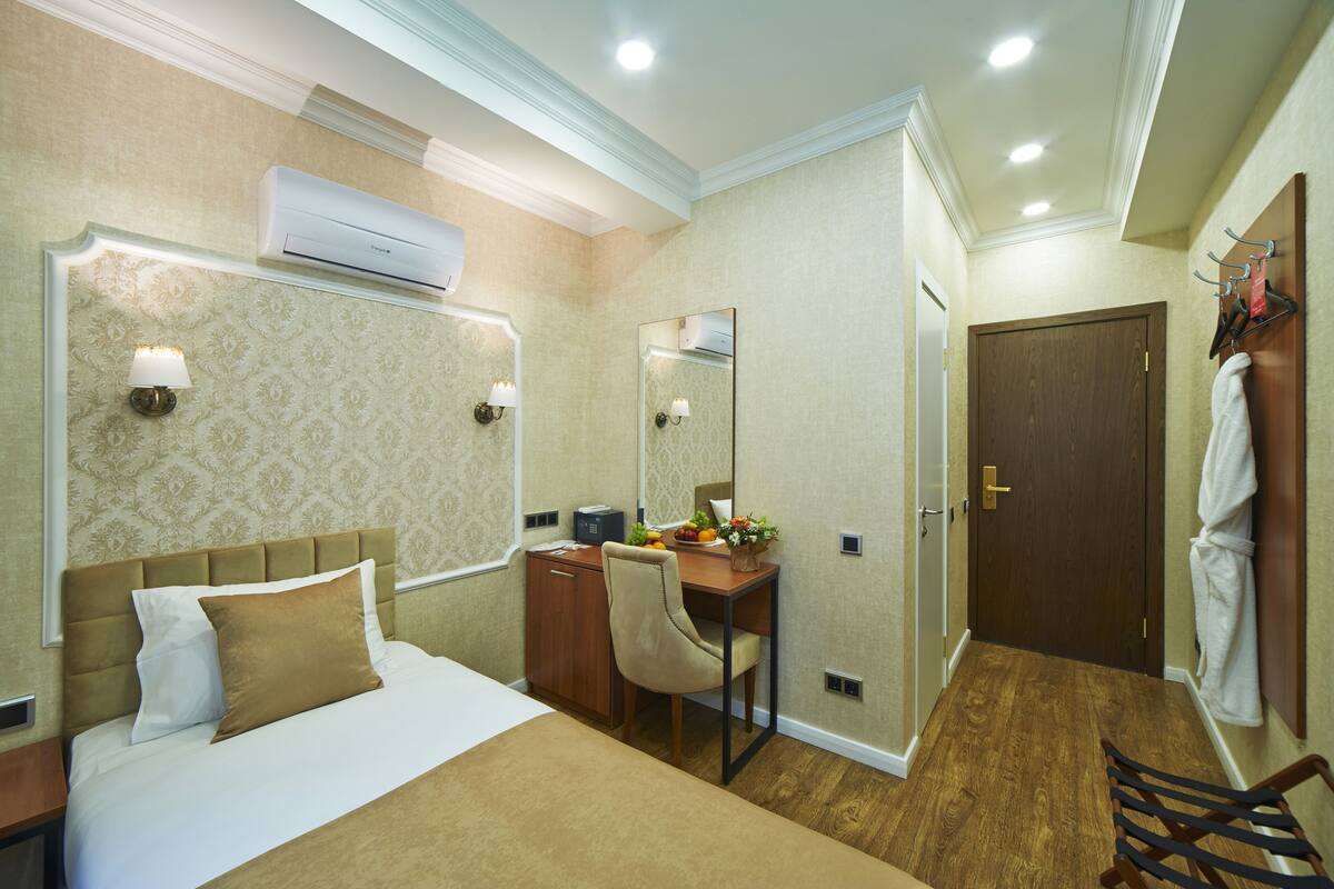 In-room safe, desk, laptop workspace, blackout curtains