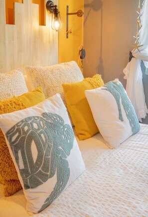 4 bedrooms, in-room safe, desk, iron/ironing board - Look no further... stay at our amazing condo and enjoy your vacation... (Rosarito)